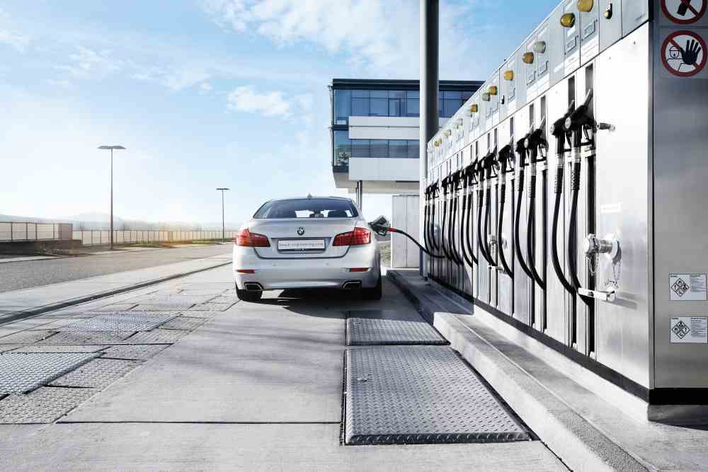 Bosch: Uhlíkově neutrální automobily: syntetická paliva přeměňují CO2 na surovinu