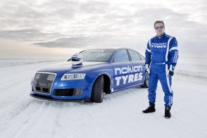 Pneumatiky Nokian dosáhly s rychlostí 335,71 km/h na ledu nový světový rekord a jsou nejrychlejší