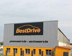 Otevření největší pobočky auto-pneuservisní sítě BestDrive