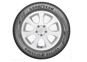 Druhá generace Goodyear Vector 4Seasons si odnáší ceny ze dvou prestižních testů pneumatik