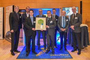 Goodyear převzal ekologickou cenu Lucemburské podnikatelské federace za inovativní využití popela z rýžových slupek