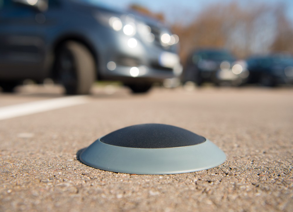 Bosch a Daimler automatizují parkování