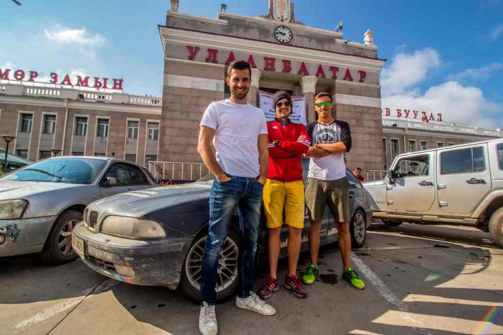 Dvacetileté auto z Áček pokořilo 14 tisíc kilometrů a dojelo do mongolského Ulánbátaru