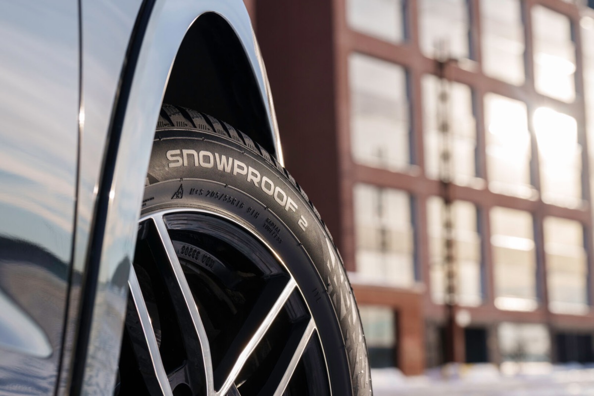  Nokian Tyres Snowproof 