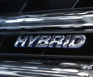 Proč se oleje pro hybridní vozidla liší od standardních olejů?