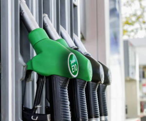 Ovlivní benzín E10 životnost motorového oleje?