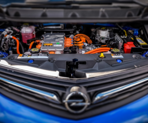 Příčina vybité 12V baterie u vozu Opel Ampera