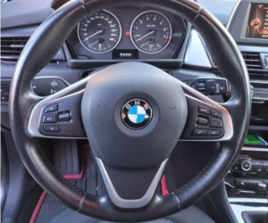 BMW řady 2 – poruchy různých systémů spojených s volantem