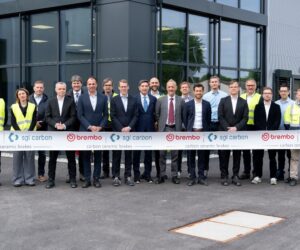 Společnost Brembo SGL Carbon Ceramic Brakes (BSCCB) rozšířila výrobní kapacitu o 50 % v Německu a Itálii