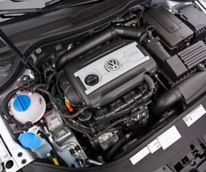 Synchronizace rozvodu v motorech TSI – proč tradiční aretace nestačí?